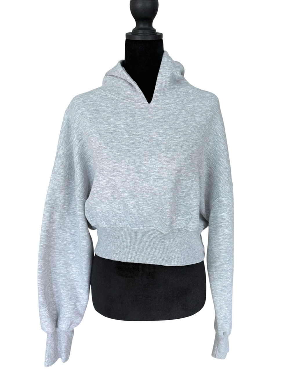 PacSun Gray Cropped Hoodie Women’s M Pullover Sweatshirt Long Sleeve Y2K Casual